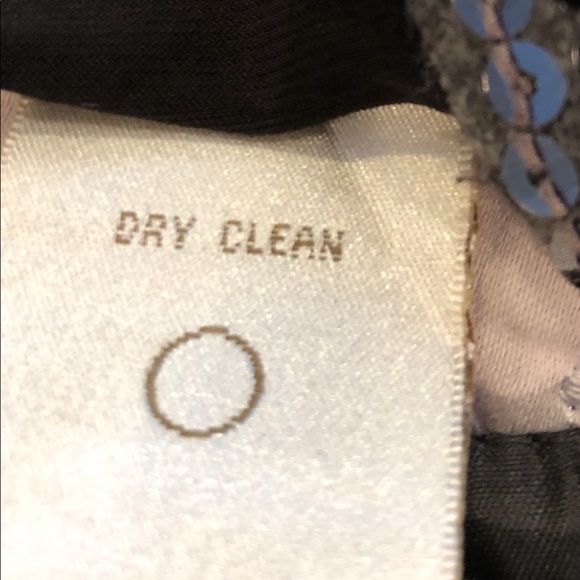 Kenar Plaid Skirt w/back zip closure Sz 2 - Picture 3 of 5